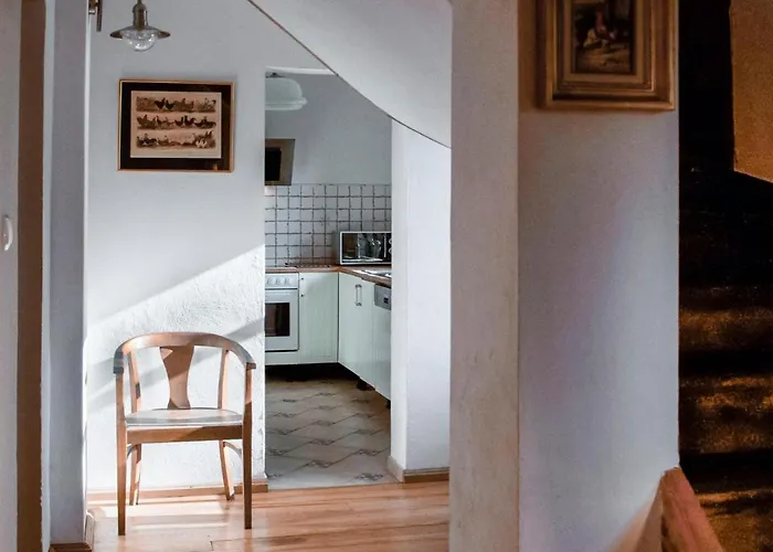 3 Bedroom Stunning In * 沃林