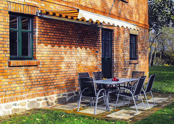 بيت للعطل 3 Bedroom Stunning In